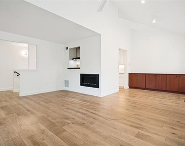 4211 Prescott Avenue - Photo Thumbnail 14