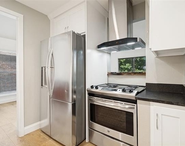 4211 Prescott Avenue - Photo Thumbnail 12