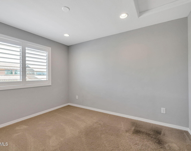 5819 N 88th Lane - Photo Thumbnail 22