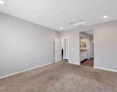 5819 N 88th Lane - Photo Thumbnail 16