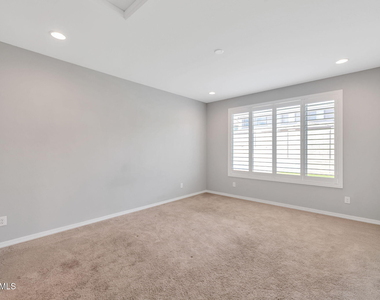 5819 N 88th Lane - Photo Thumbnail 15