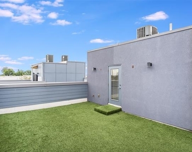 1515 S Akard Street - Photo Thumbnail 23