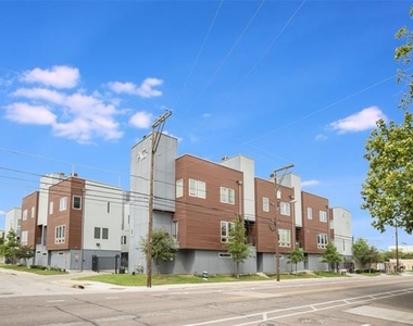 1515 S Akard Street - Photo Thumbnail 2