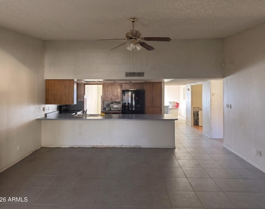 6420 W College Drive - Photo Thumbnail 5