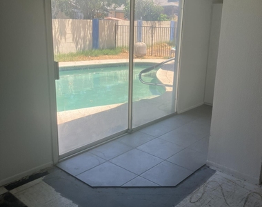 6420 W College Drive - Photo Thumbnail 18