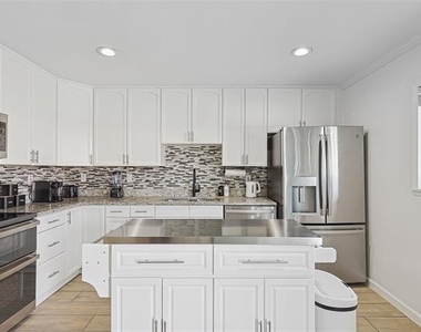 5632 Terry Street - Photo Thumbnail 8