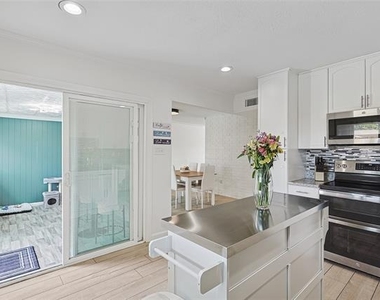5632 Terry Street - Photo Thumbnail 9