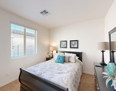 14426 W Coronado Road - Photo Thumbnail 24