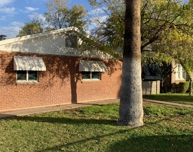 2309 N Dayton Street - Photo Thumbnail 21