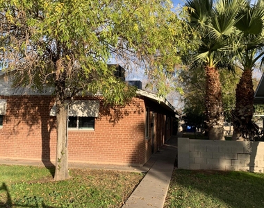 2309 N Dayton Street - Photo Thumbnail 20