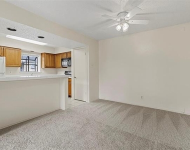 15221 Berry Trail - Photo Thumbnail 4