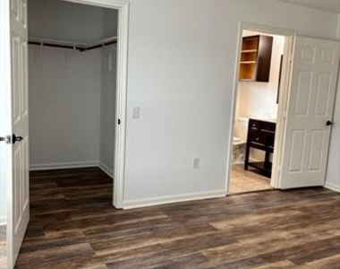 309 Emma Jane Street - Photo Thumbnail 11