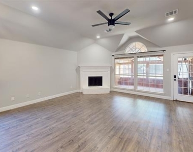 3312 Woodberry Lane - Photo Thumbnail 9