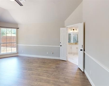 3312 Woodberry Lane - Photo Thumbnail 4
