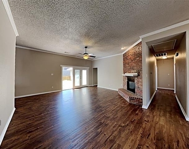 643 Big Oak Court - Photo Thumbnail 5
