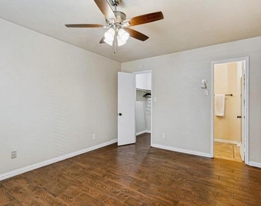 2634 Duchess Drive - Photo Thumbnail 6