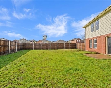 2743 Hacienda Lake Drive - Photo Thumbnail 28