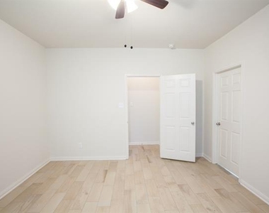 128 Tennyson Street - Photo Thumbnail 30