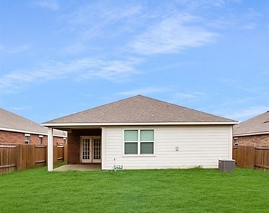 128 Tennyson Street - Photo Thumbnail 36