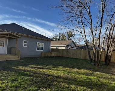 939 W Frey Street - Photo Thumbnail 15