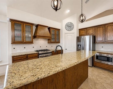 2933 Softwood Circle - Photo Thumbnail 7