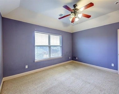 2933 Softwood Circle - Photo Thumbnail 18