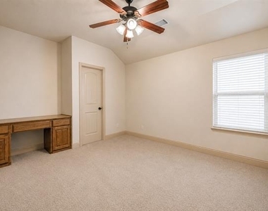 2933 Softwood Circle - Photo Thumbnail 16