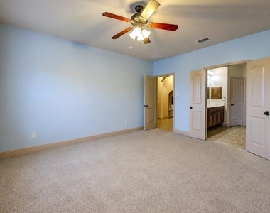 2933 Softwood Circle - Photo Thumbnail 11