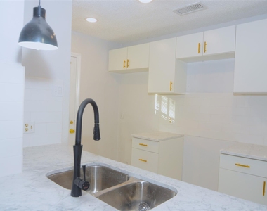 14333 Preston Road - Photo Thumbnail 7