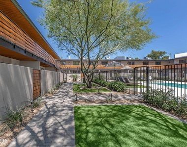 1840 W Thomas Road - Photo Thumbnail 22