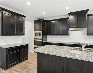11737 Pistachio Trail - Photo Thumbnail 8
