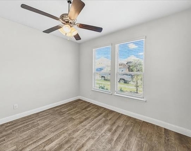 11737 Pistachio Trail - Photo Thumbnail 19