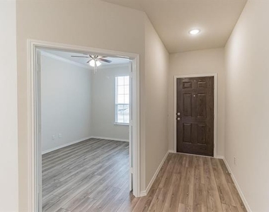 804 Cormorant Street - Photo Thumbnail 5