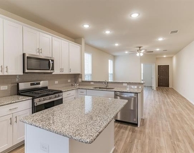 804 Cormorant Street - Photo Thumbnail 10