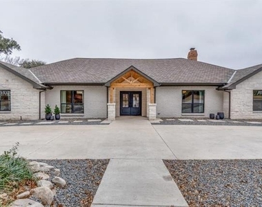 7115 Meadow Road - Photo Thumbnail 15