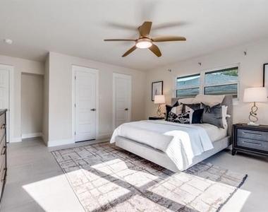 7115 Meadow Road - Photo Thumbnail 7