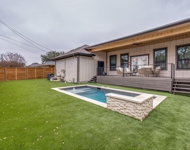 7115 Meadow Road - Photo Thumbnail 23