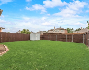 1077 Hampton Bay Drive - Photo Thumbnail 23
