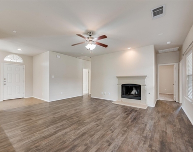 1077 Hampton Bay Drive - Photo Thumbnail 11