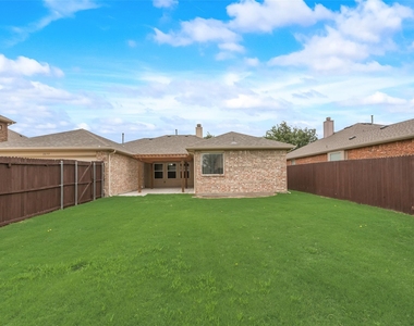 1077 Hampton Bay Drive - Photo Thumbnail 25