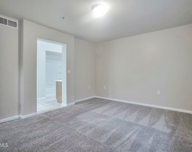 1920 E Bell Road - Photo Thumbnail 4