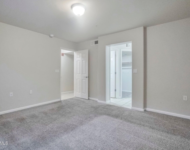 1920 E Bell Road - Photo Thumbnail 5