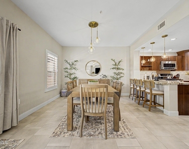 20121 N 76th Street - Photo Thumbnail 8