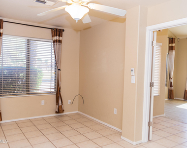 720 W Hancock Avenue - Photo Thumbnail 11