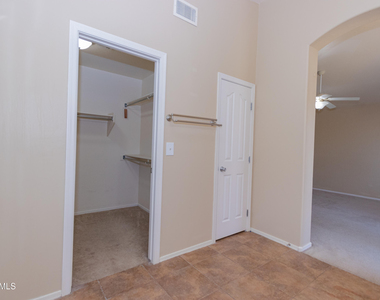 720 W Hancock Avenue - Photo Thumbnail 25
