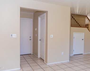 720 W Hancock Avenue - Photo Thumbnail 15