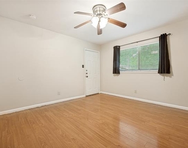 5106 Reiger Avenue - Photo Thumbnail 8
