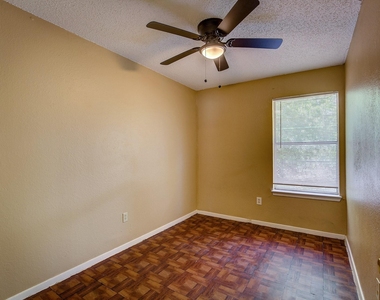 2700 S Adams Street - Photo Thumbnail 18