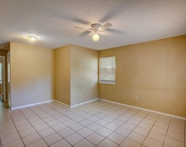 2700 S Adams Street - Photo Thumbnail 4
