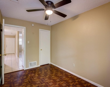 2700 S Adams Street - Photo Thumbnail 19
